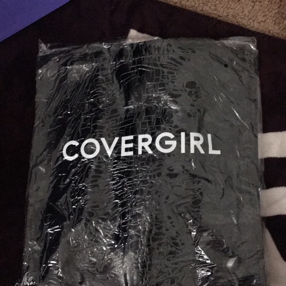 Cover girl bag